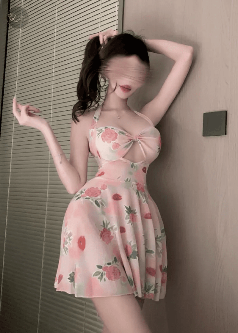 Cute Floral Print Chemise Halter Neck Backless Nightwear Sweet Yet Sexy Pajamas for Women