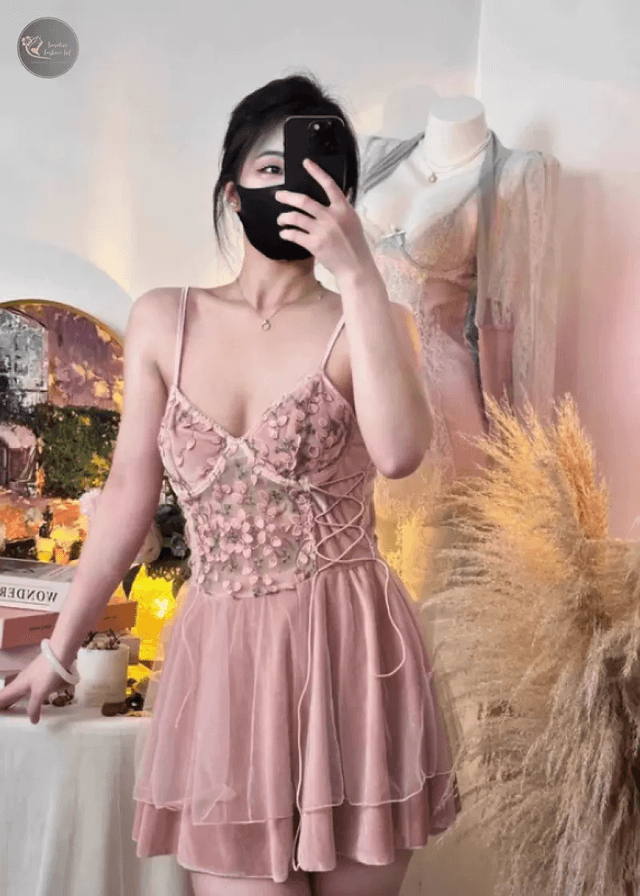 Petal-Embroidered Backless Women Sexy Lingerie Nightdress Lace Nightgown Ladies Home Clothing Underwear_img_5