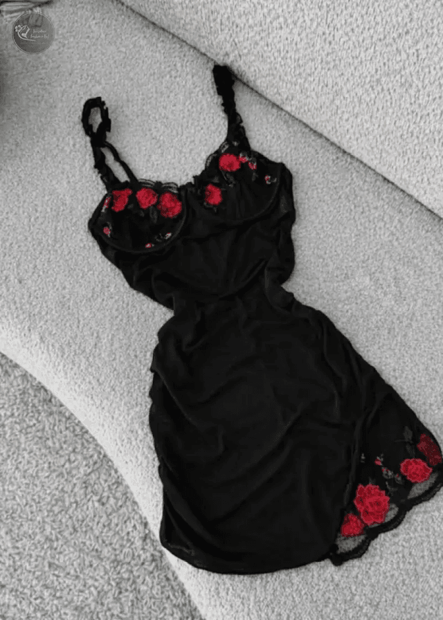 Women Lace Dresses Flower Splicing Chest Support Sleeping Nightdress Sexy Lingerie Temptation Embroidered Nightgown_img_3