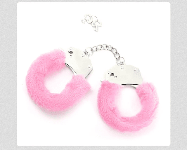 Fashionable Wristband Accessory_img_10