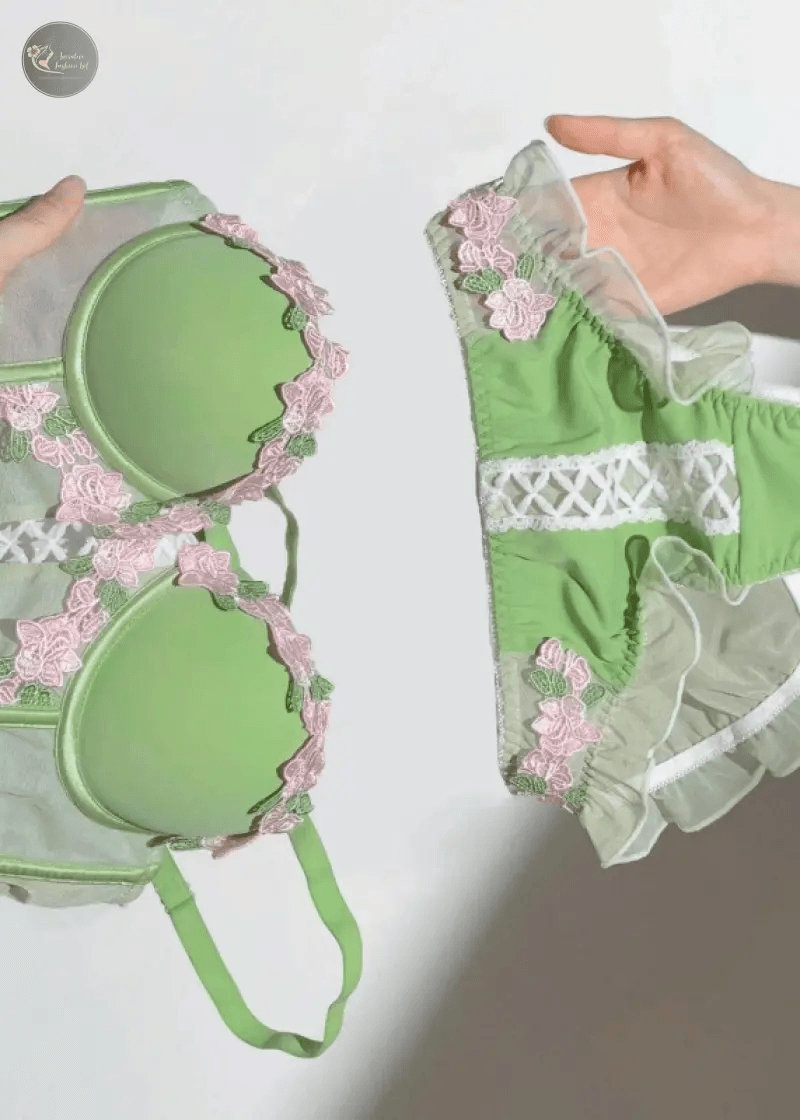 Sweet Floral Lingerie Set Cream Lace Bralette Cute Push Up Bra for Small Bust Women Pure & Sensual Embroidered Wireless