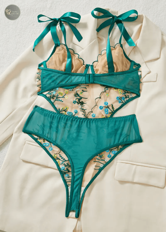 Sweet Embroidered Flower Bra Set Underwear Low Waist Bralette Thong Double Strap Lace Lingerie Set Sexy Summer Comfort Homewear_img_3