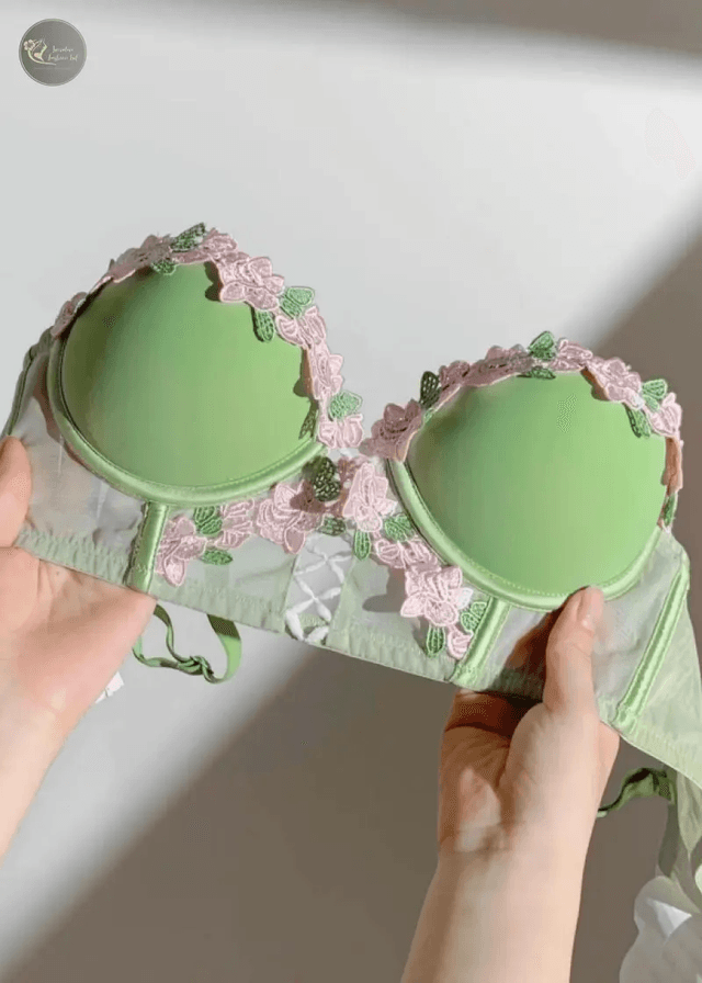 Sweet Floral Lingerie Set Cream Lace Bralette Cute Push Up Bra for Small Bust Women Pure & Sensual Embroidered Wireless_img_3